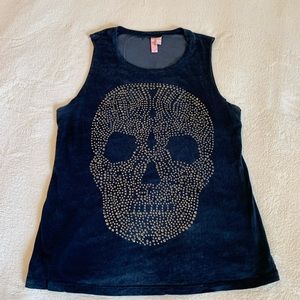 Women’s Edgey Sleeveless Tee